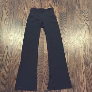 Athleta Women’s Black Flared Yoga Leggings with Slit XXS